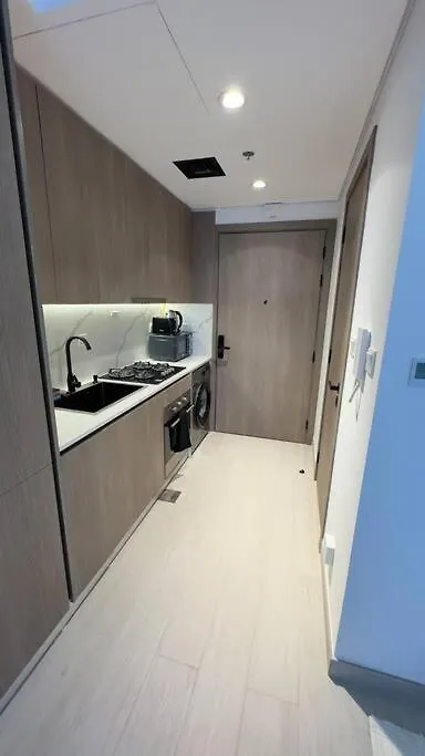 Apartment New! Modern Cosy Studio Laya Heights Dubai